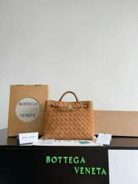 Picture of Bottega Veneta Handbags _SKUfw212756761fw